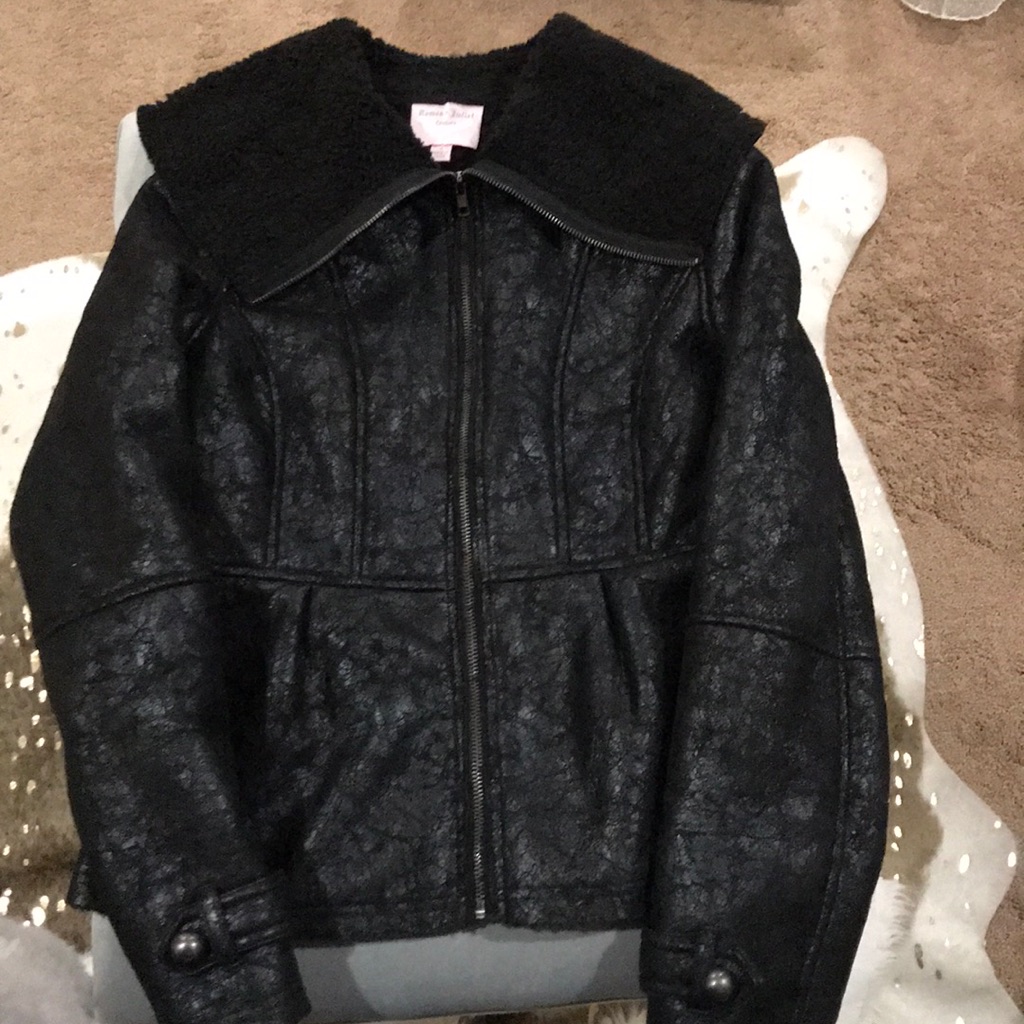 Romeo  Juliet Couture Brand Small Black Jacket